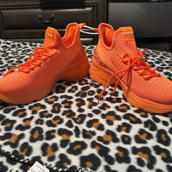 Bebe - Picture 6 of 7